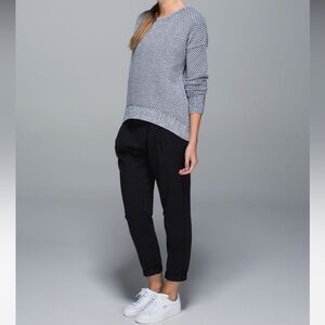 Lululemon Yogi Crew Sweater Size S Inkwell/ White Merino Wool Coastal Knit